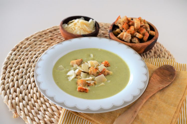 Supa Crema De Broccoli Retete Culinare By Teo S Kitchen