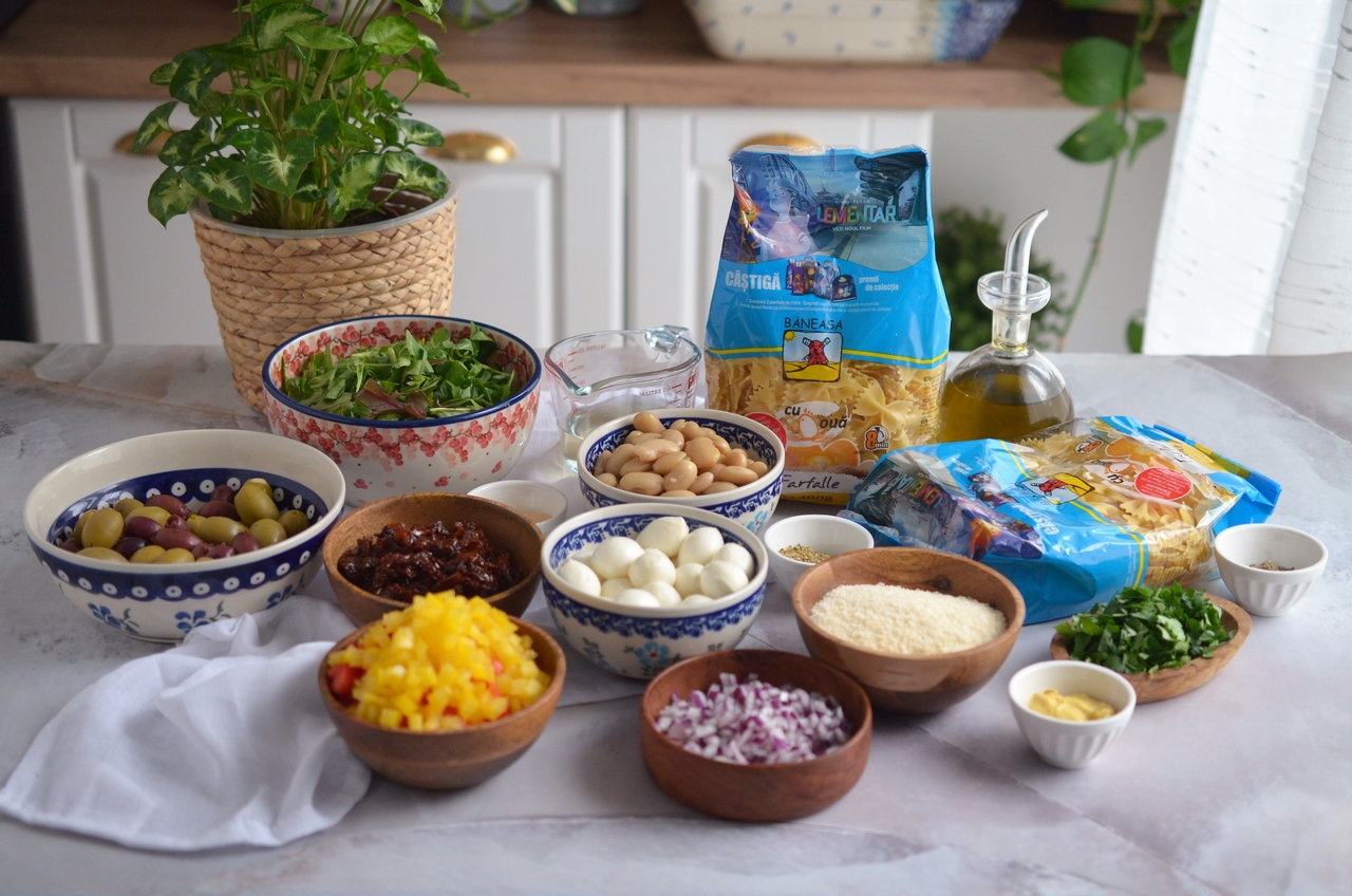 Salata de paste in stil mediteranean