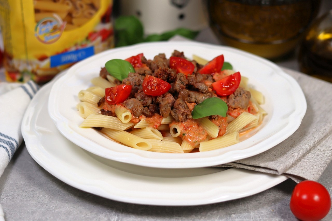 Pasta salsiccia e pomodoro