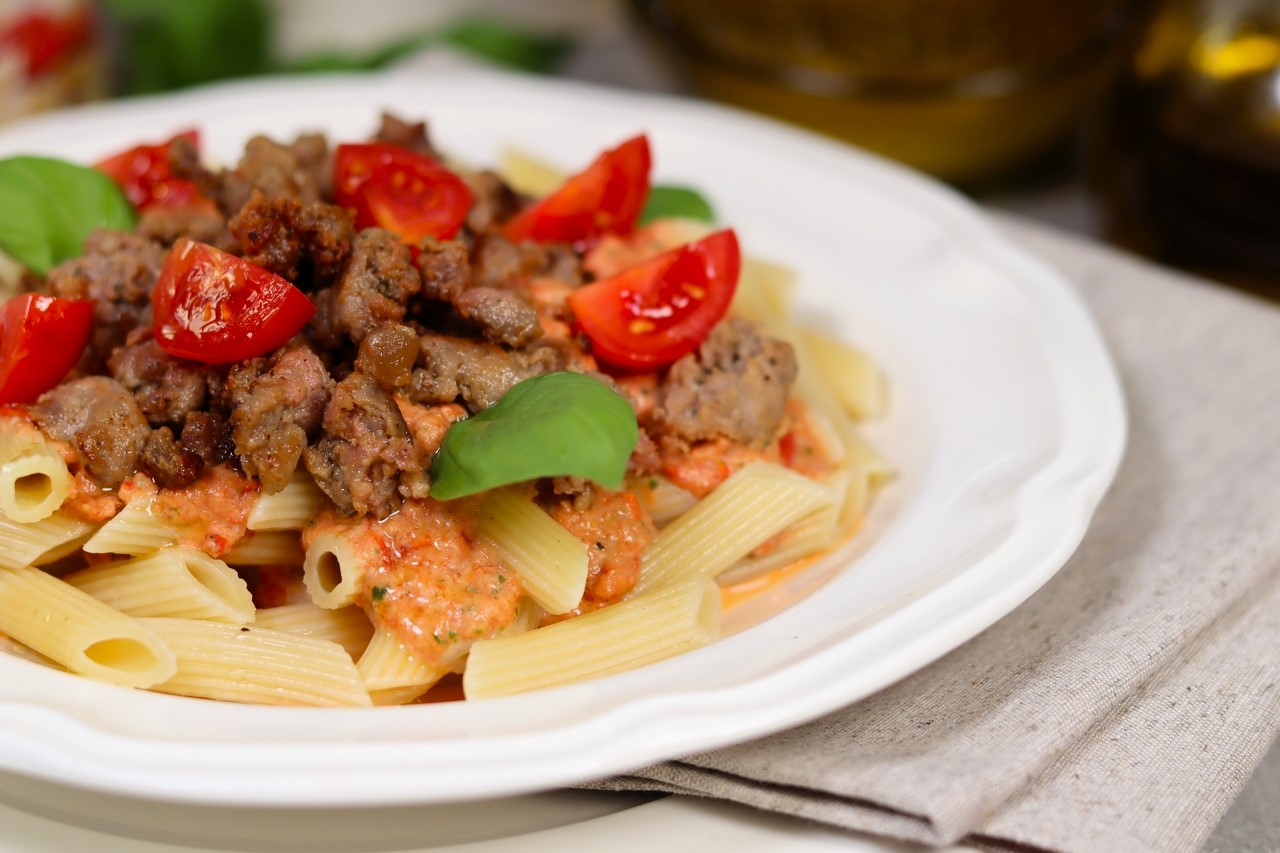 Pasta salsiccia e pomodoro