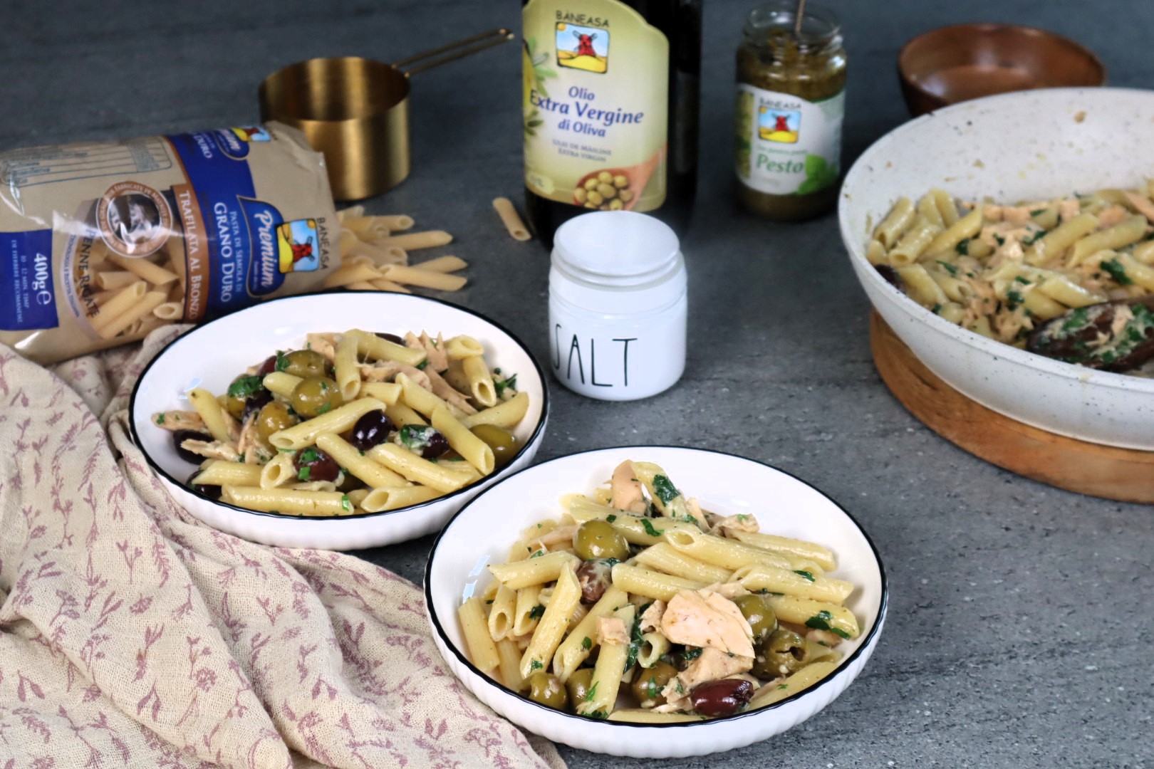 Penne al tonno in bianco sau Penne cu ton 