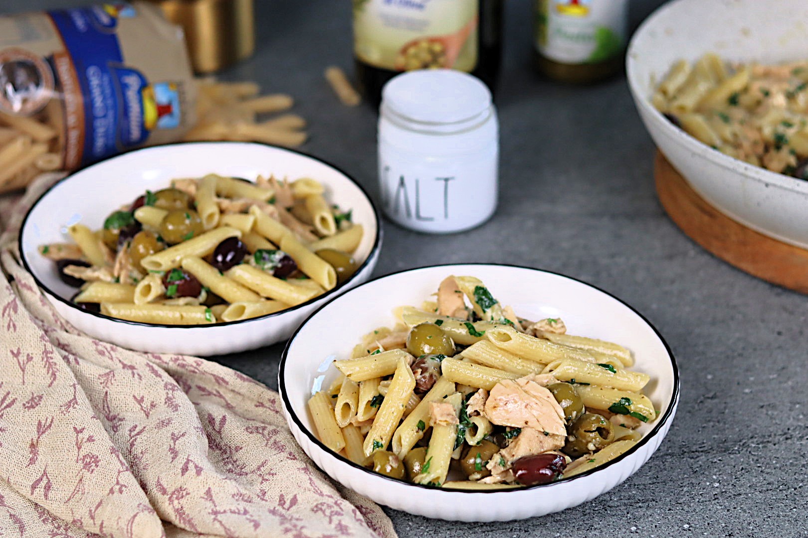 Penne al tonno in bianco sau Penne cu ton 